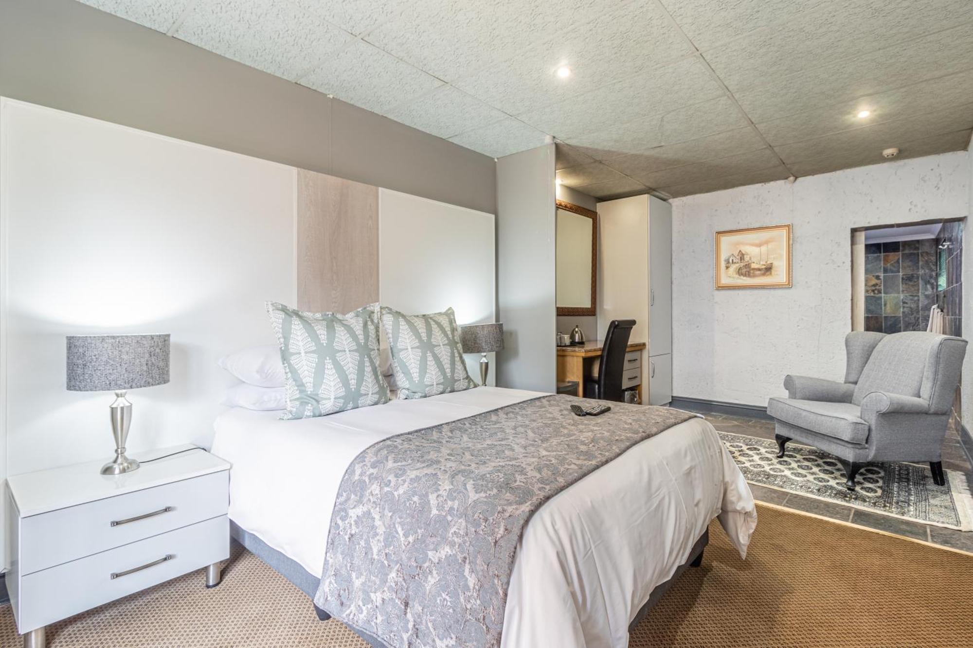 Gold Crest Guesthouse Roodepoort Exterior photo